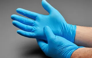 Wegwerphandschoenen: Nitril, latex of vinyl?