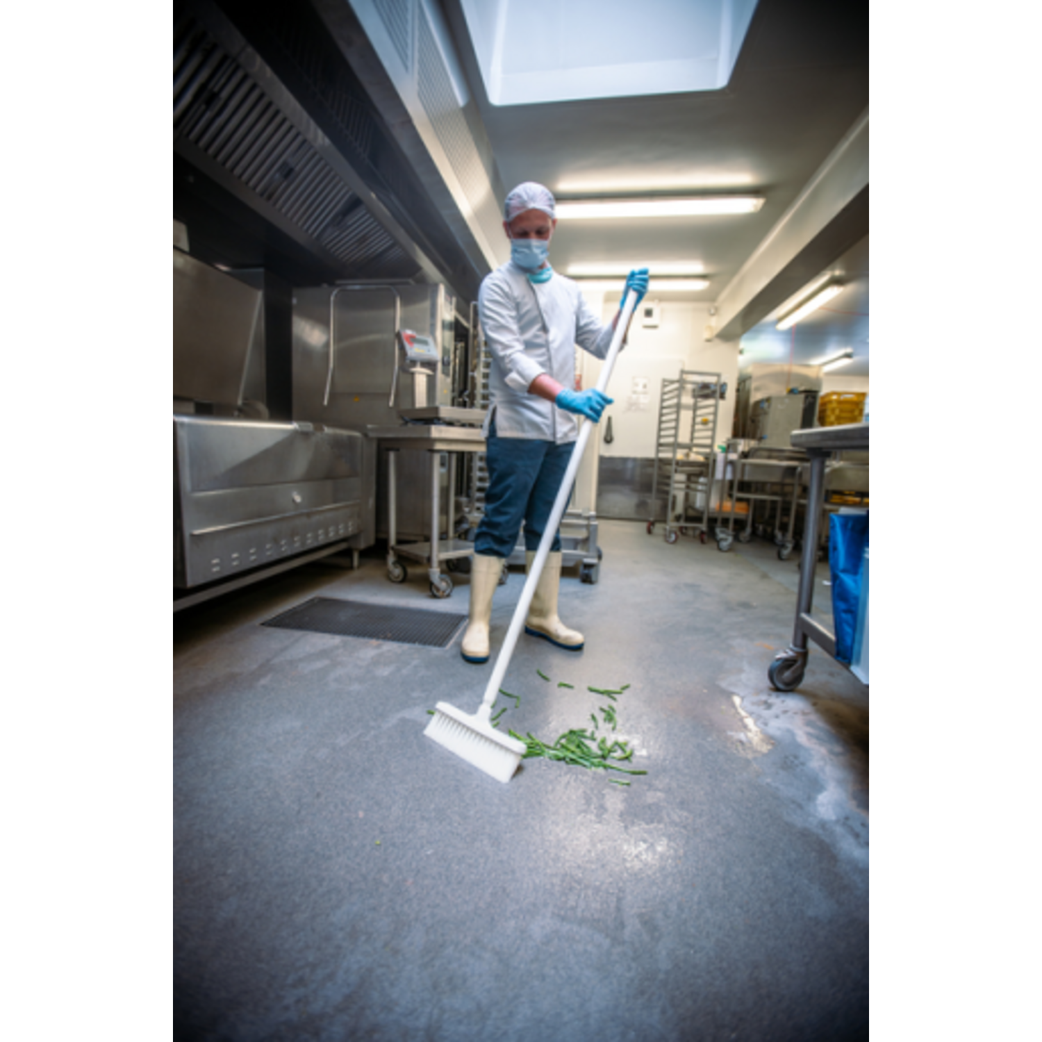 Vikan veger met rechte nek medium vezels wit 310x60x140 mm (31665)